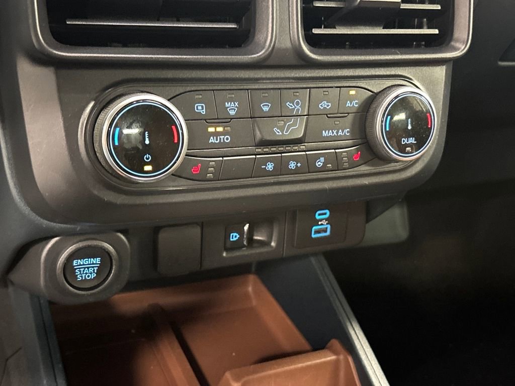 Used 2022 Ford Maverick Lariat w/ Lariat Luxury Package image 40