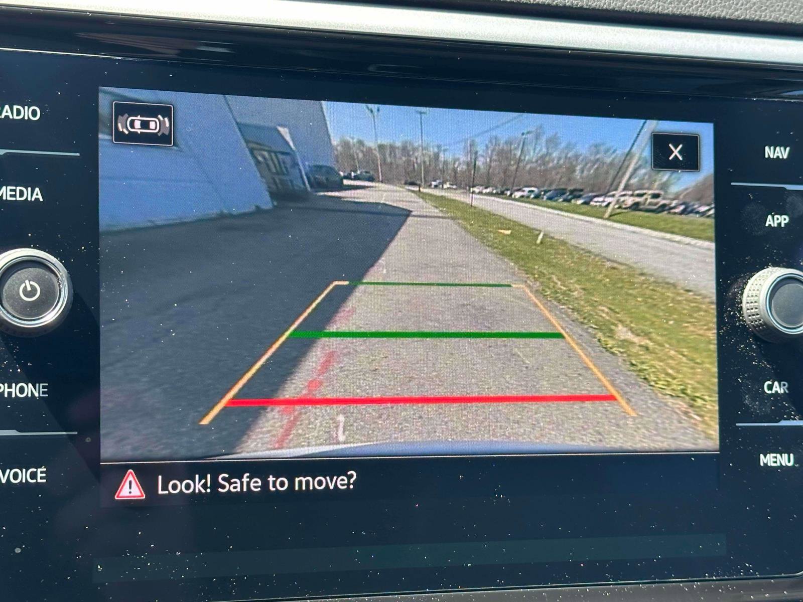 Certified 2023 Volkswagen Atlas SEL Premium image 28