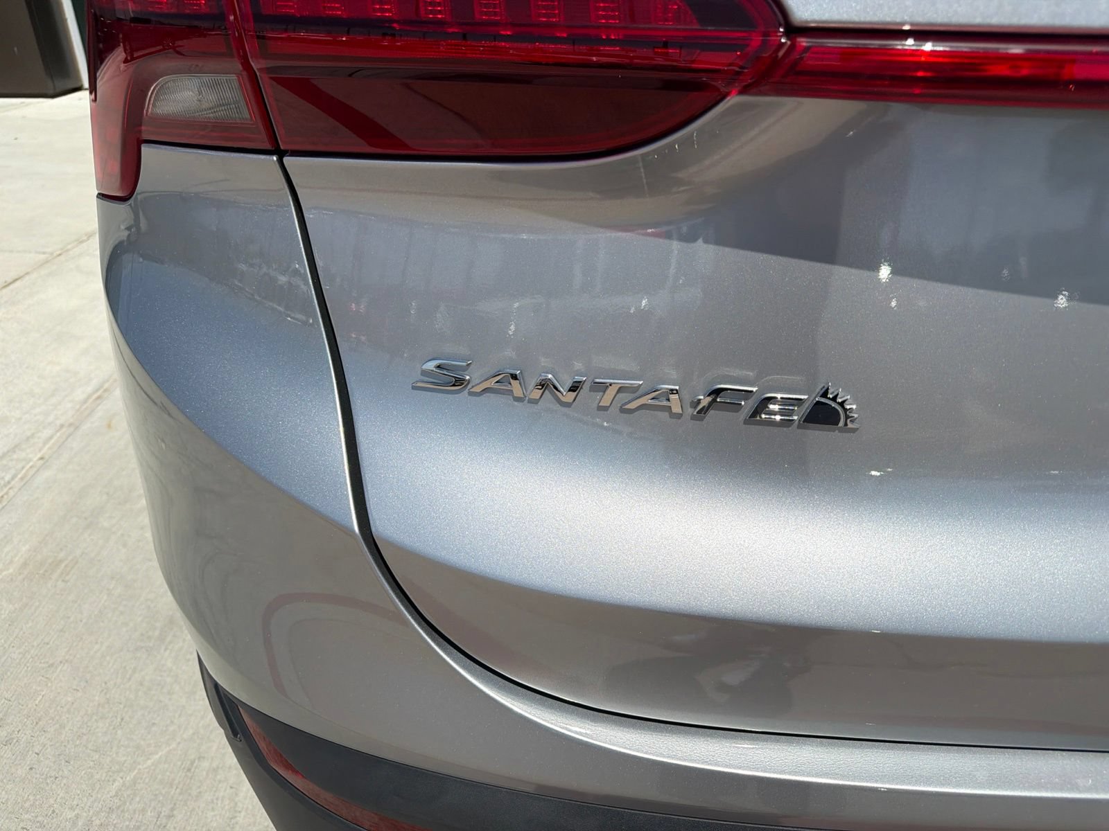 Used 2023 Hyundai Santa Fe SEL w/ Cargo Package AWD/4WD image 7