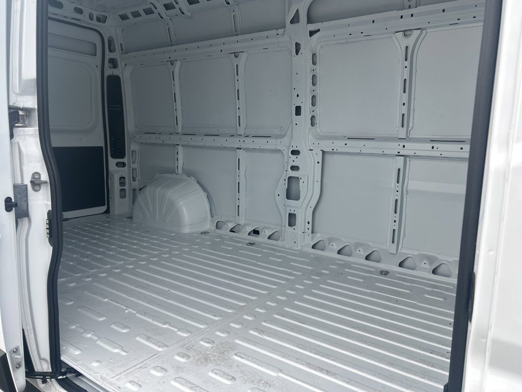 New 2025 RAM ProMaster 2500 w/ Premium Convenience Group image 11