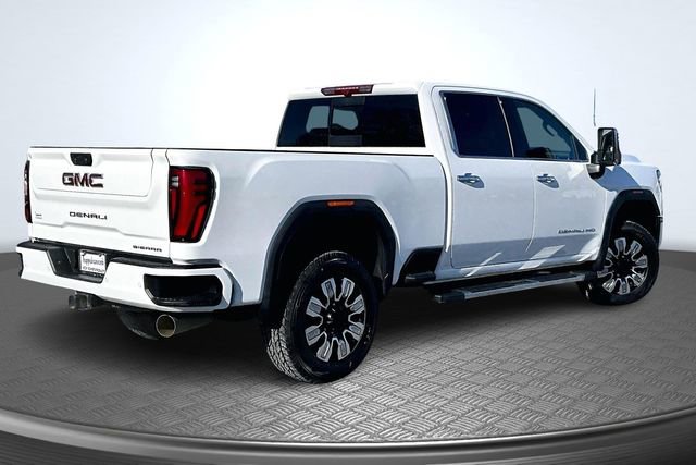 Used 2025 GMC Sierra 3500 Denali w/ Denali Reserve Package image 6