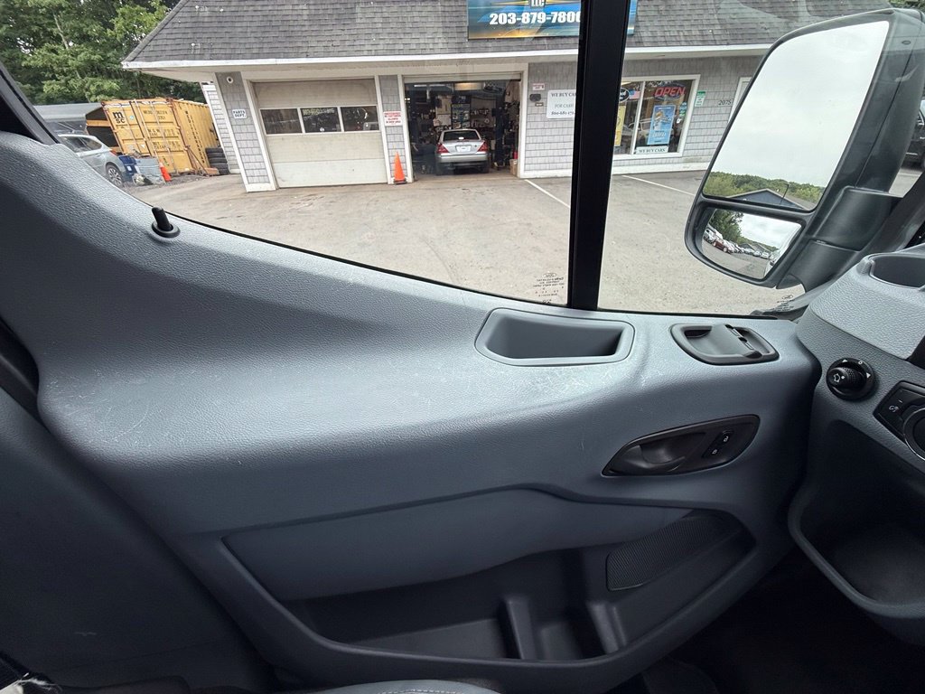 Used 2018 Ford Transit 150 XL RWD image 18