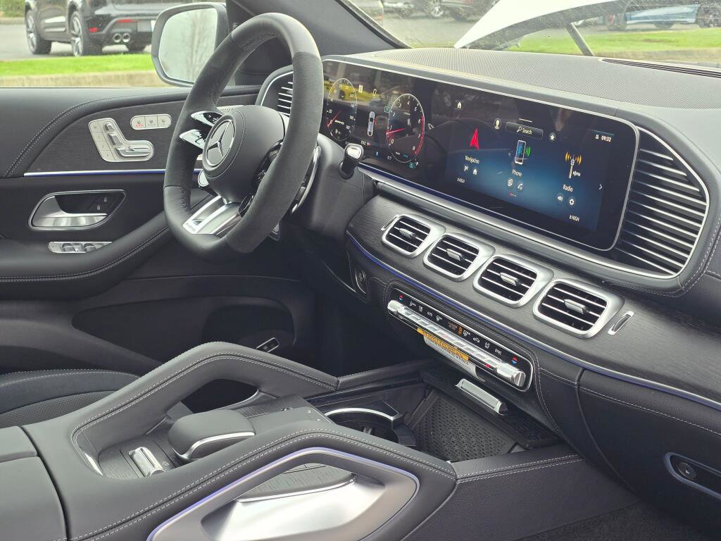 New 2026 Mercedes-Benz GLE 53 AMG 4MATIC Coupe image 28