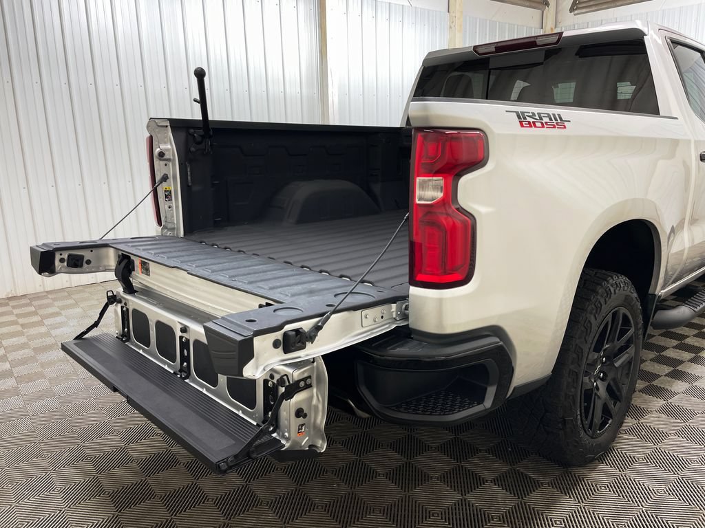 Certified 2021 Chevrolet Silverado 1500 LT Trail Boss w/ Convenience Package II AWD/4WD image 44