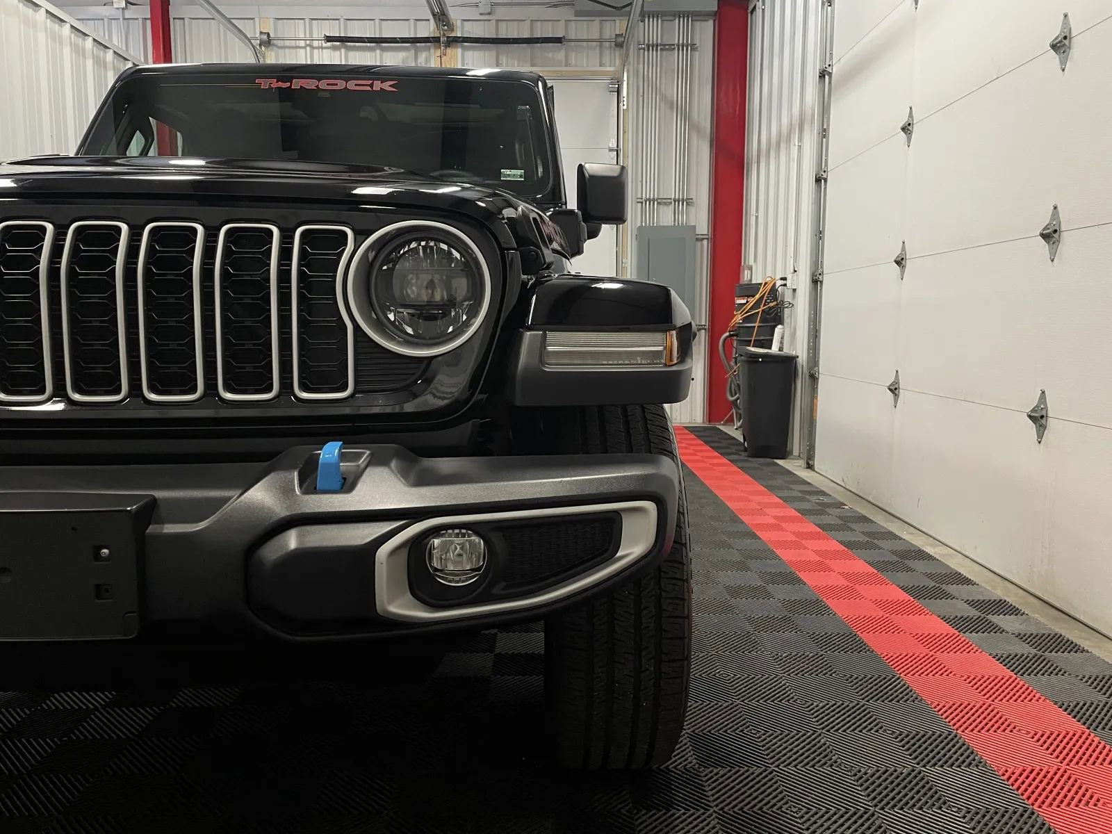 Used 2024 Jeep Wrangler Sahara 4xe image 12