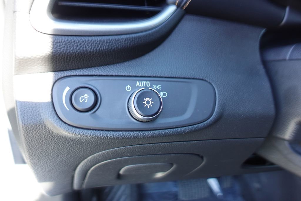 Used 2018 Chevrolet Trax LS image 15