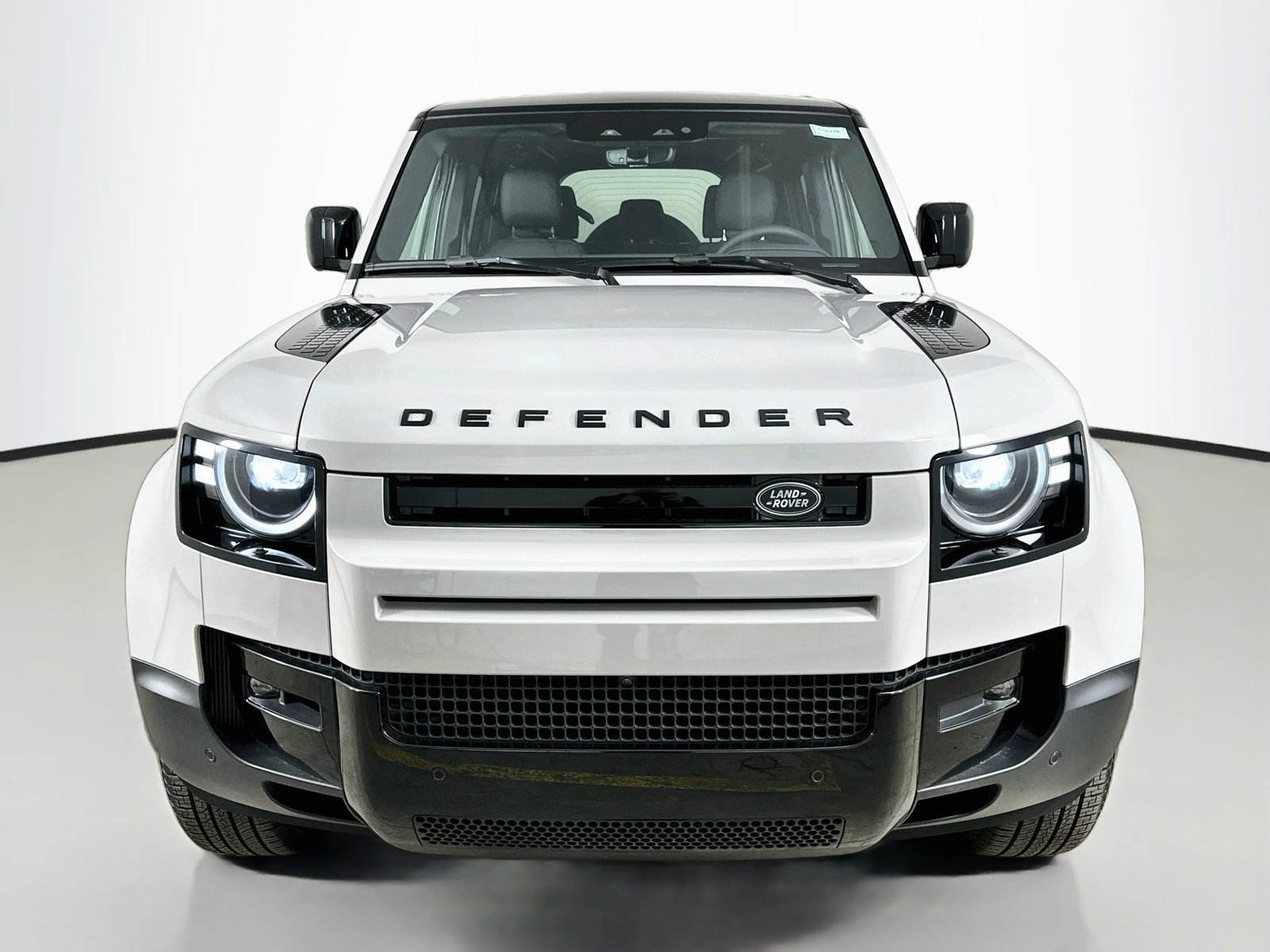 New 2026 Land Rover Defender 110 S AWD/4WD image 2