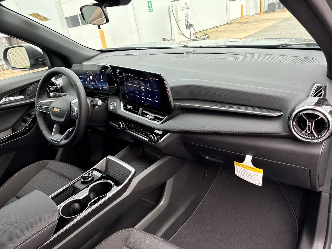 New 2027 Chevrolet Equinox LT FWD image 28