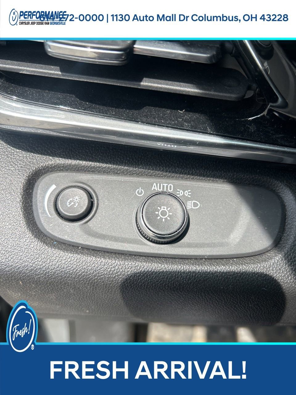 Used 2024 Buick Envista Sport Touring w/ Convenience I Package FWD image 23