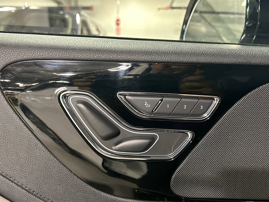 Used 2026 Lincoln Aviator Reserve w/ Illumination Package image 21