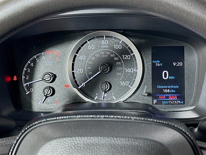 Used 2020 Toyota Corolla LE FWD image 13