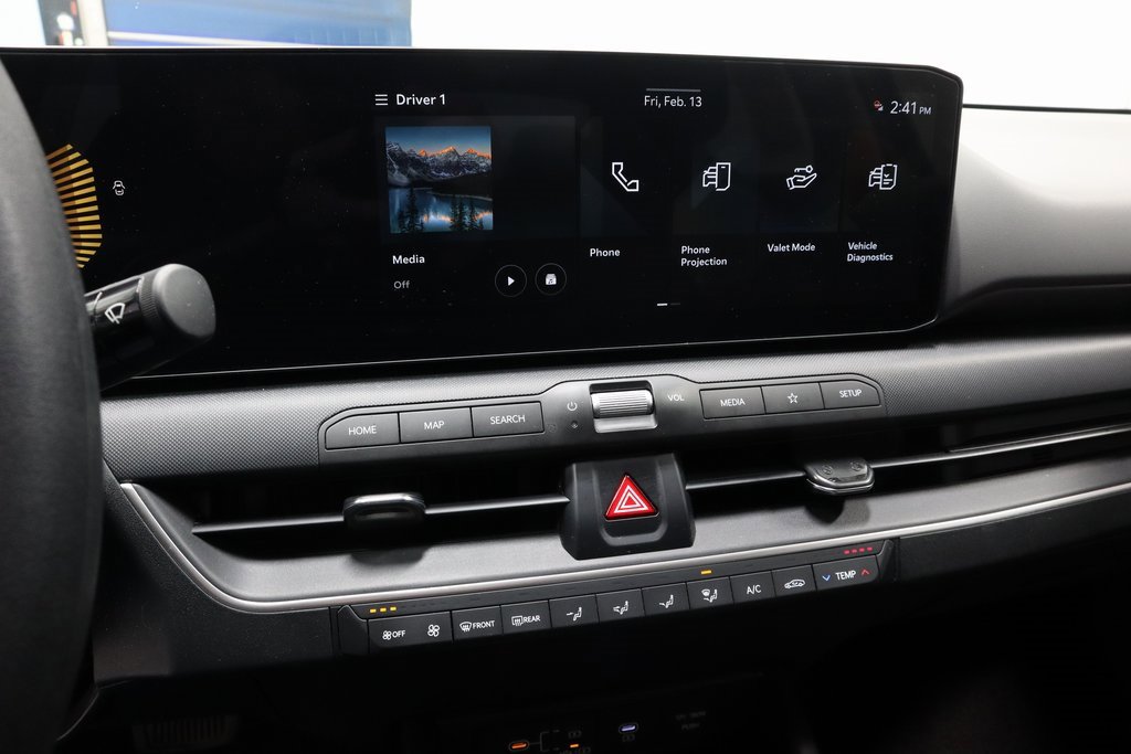 Used 2025 Kia K4 LXS image 2