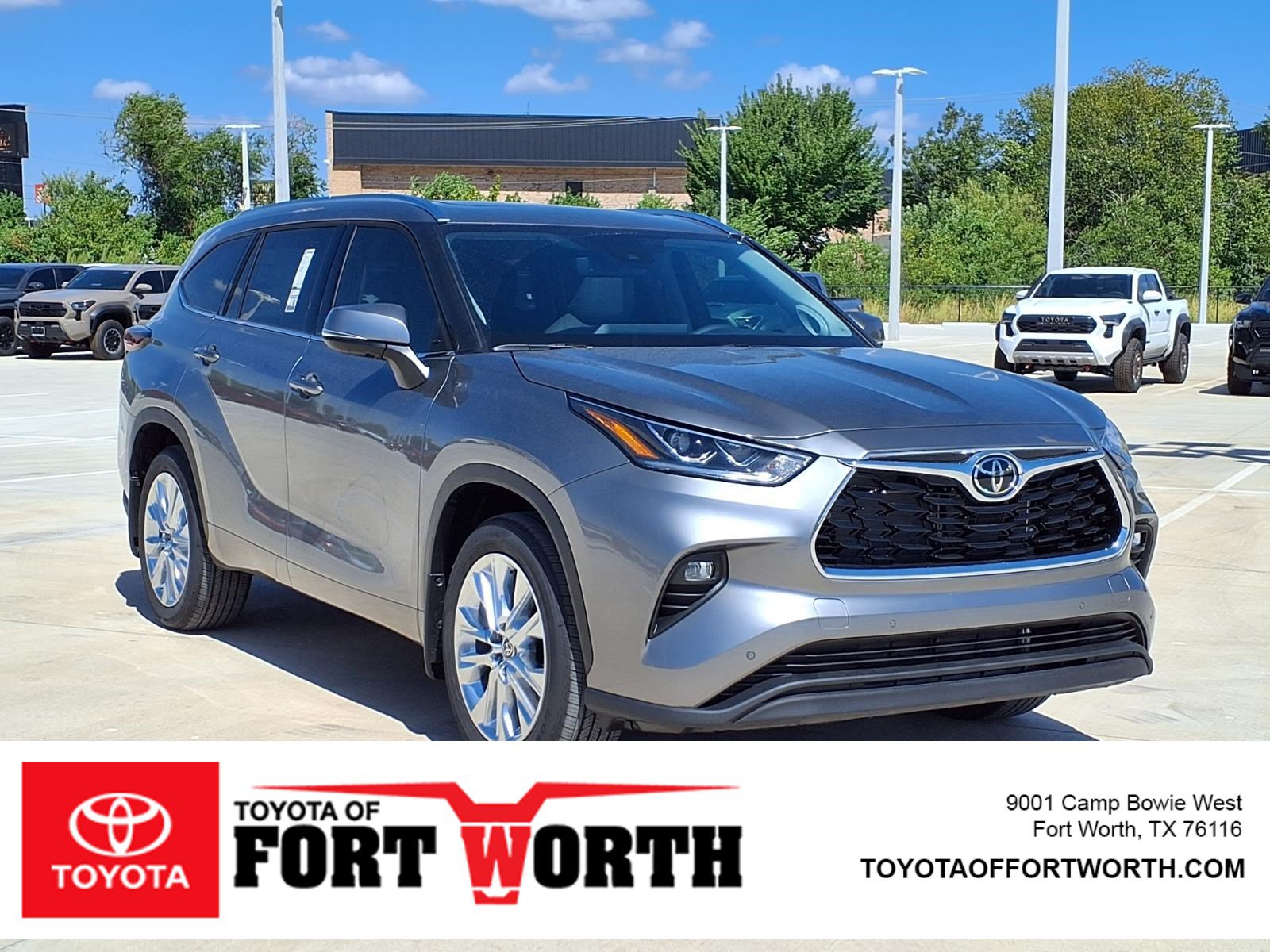 New 2026 Toyota Highlander Limited AWD/4WD image 1