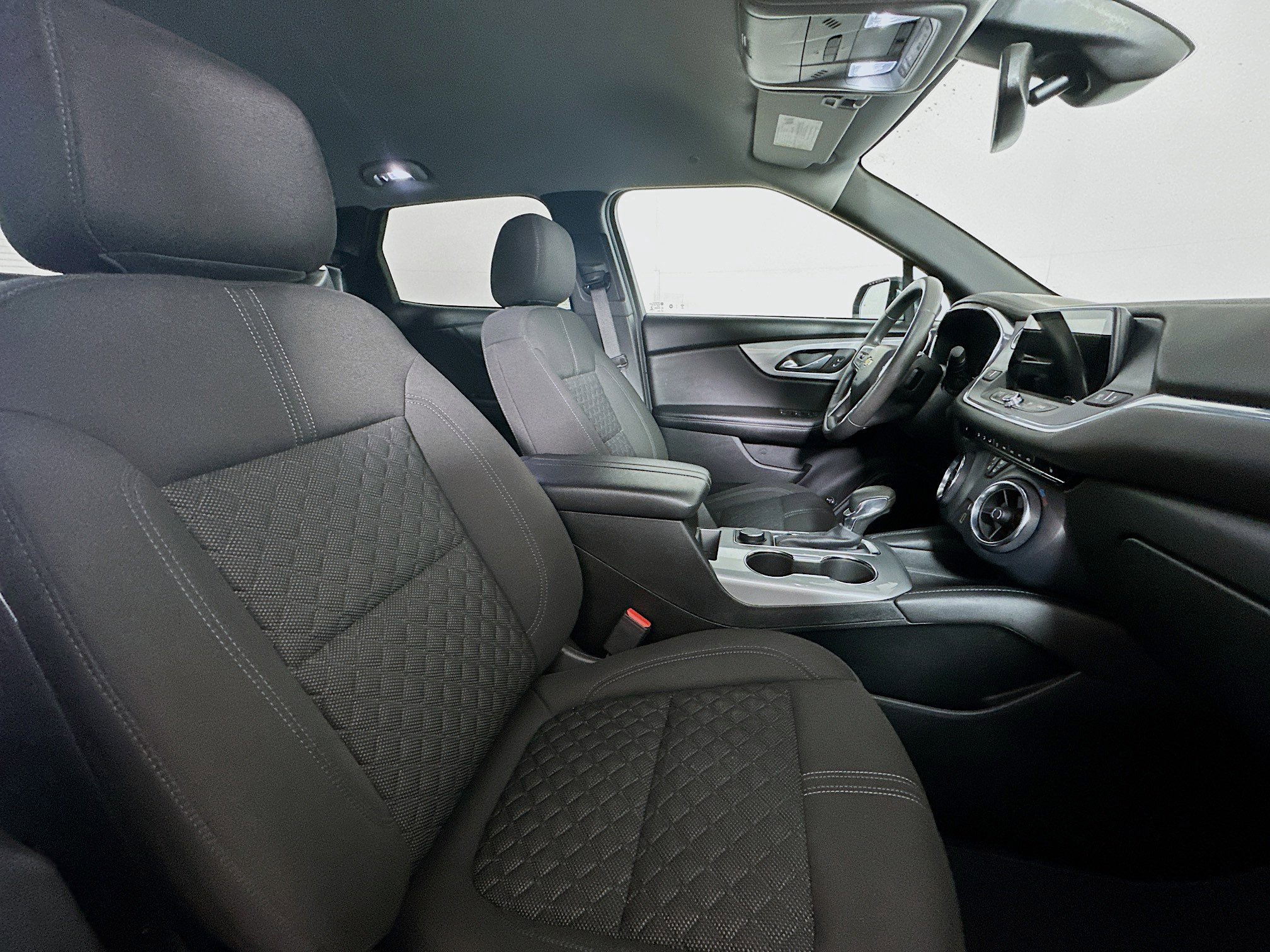 Used 2022 Chevrolet Blazer LT image 30