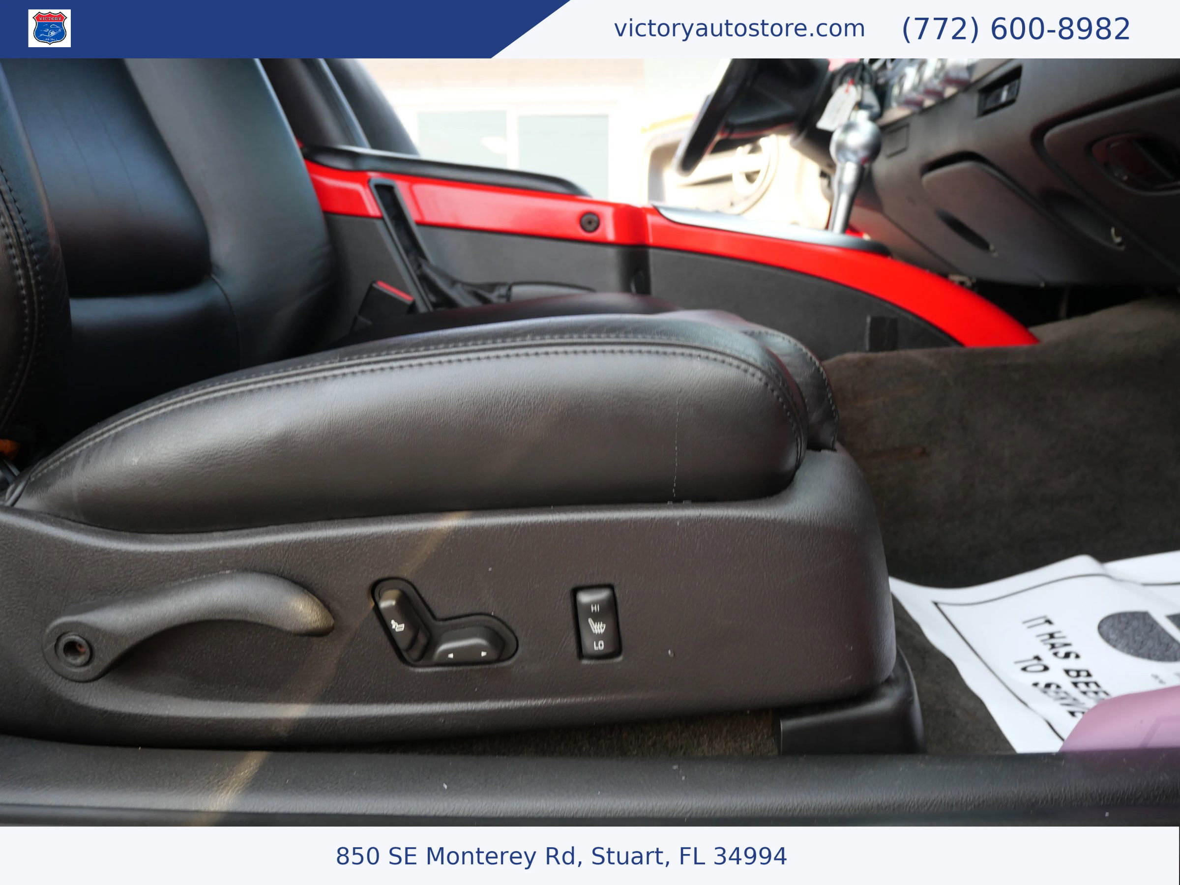 Used 2003 Chevrolet SSR w/ Preferred Equipment Group image 30