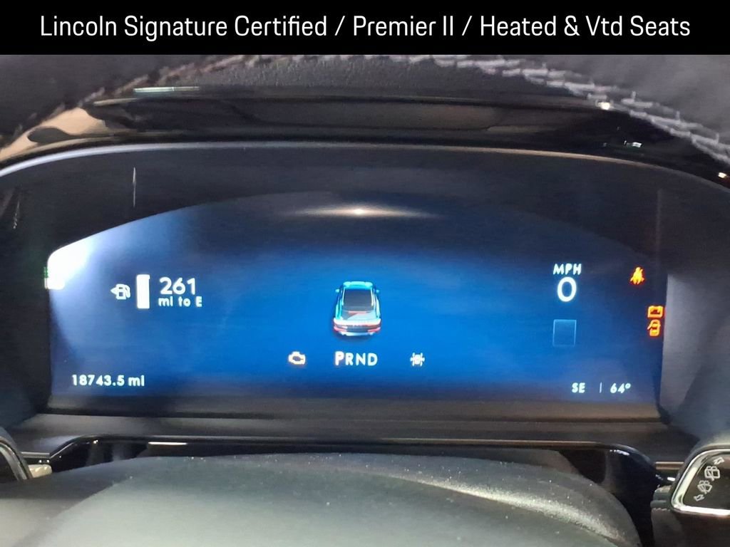 Used 2025 Lincoln Corsair AWD w/ Equipment Group 101A image 24