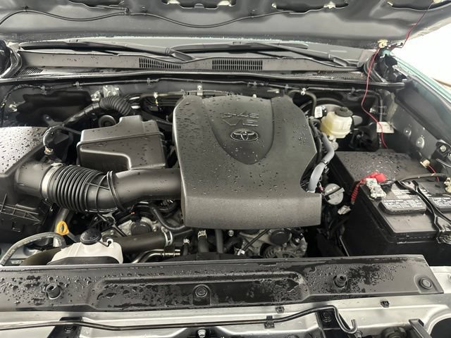 Used 2023 Toyota Tacoma SR5 AWD/4WD image 10