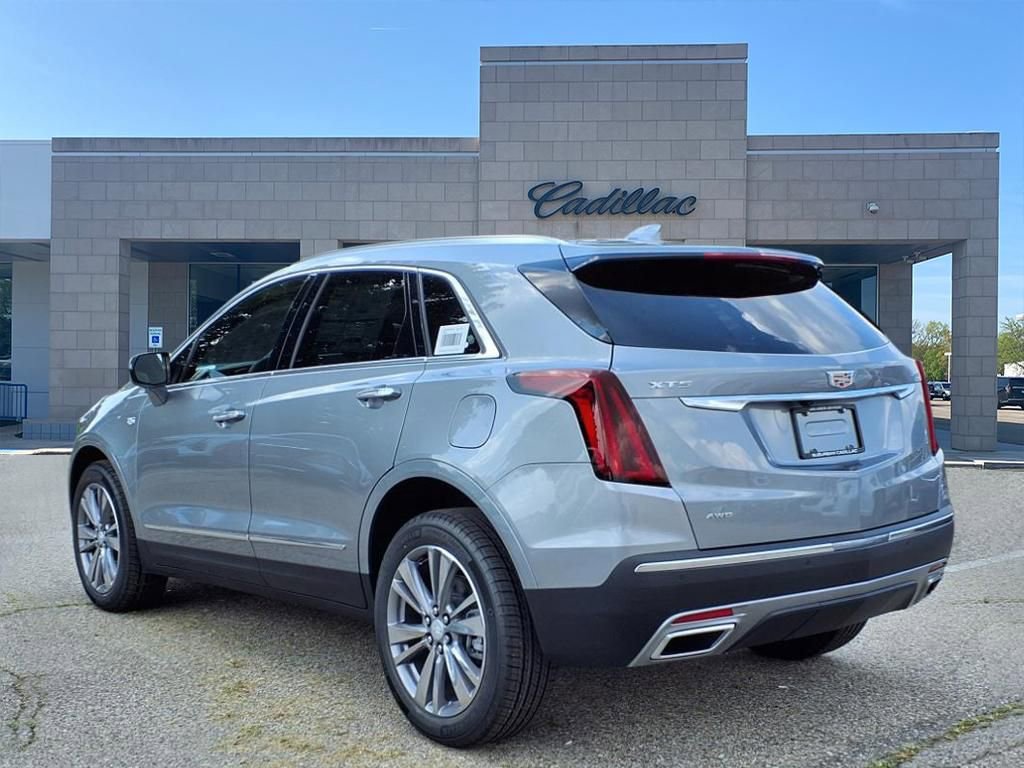 New 2025 Cadillac XT5 Premium Luxury w/ LPO, Floor Liner Package image 6