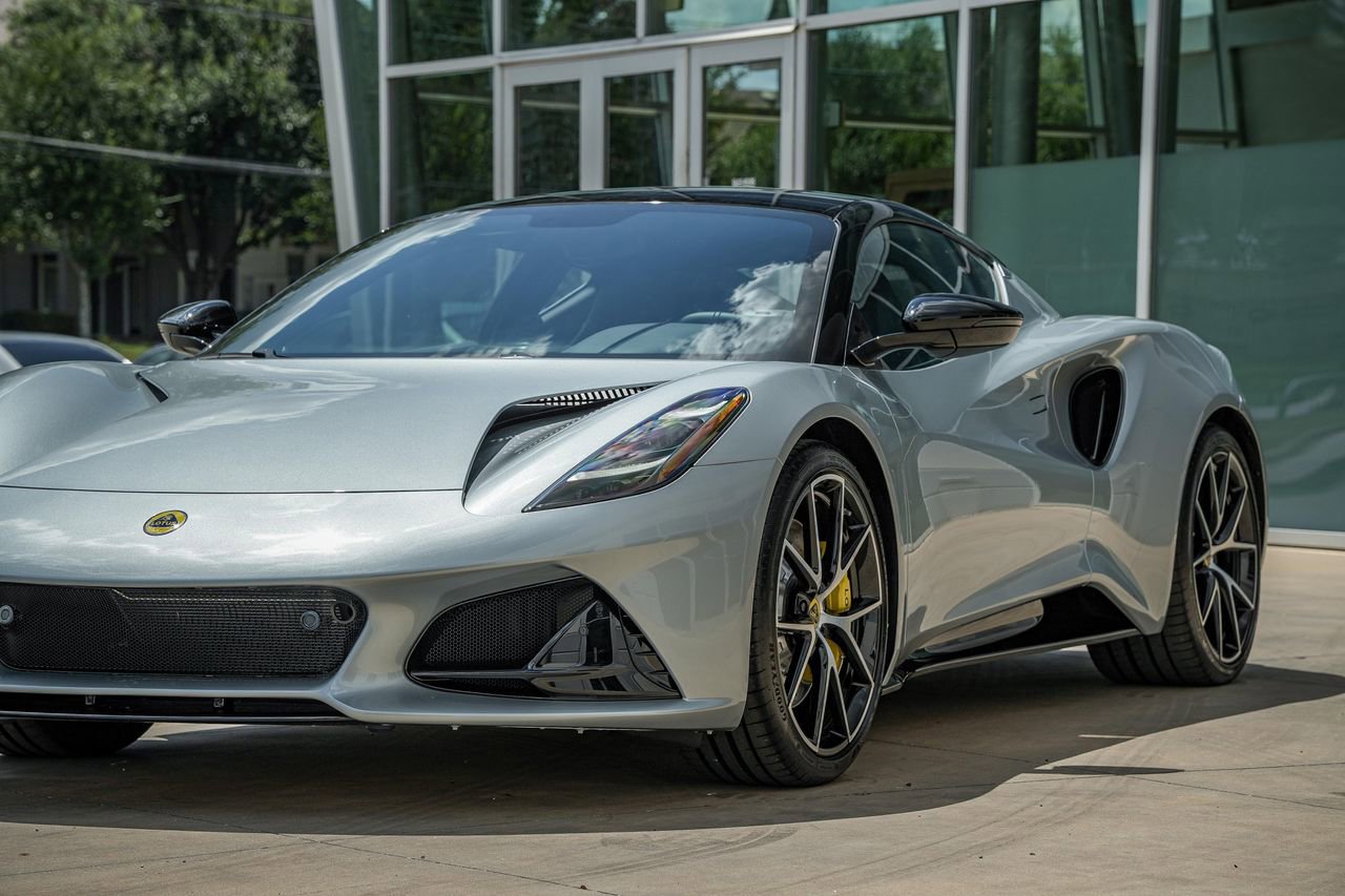 New 2025 Lotus Emira RWD image 5