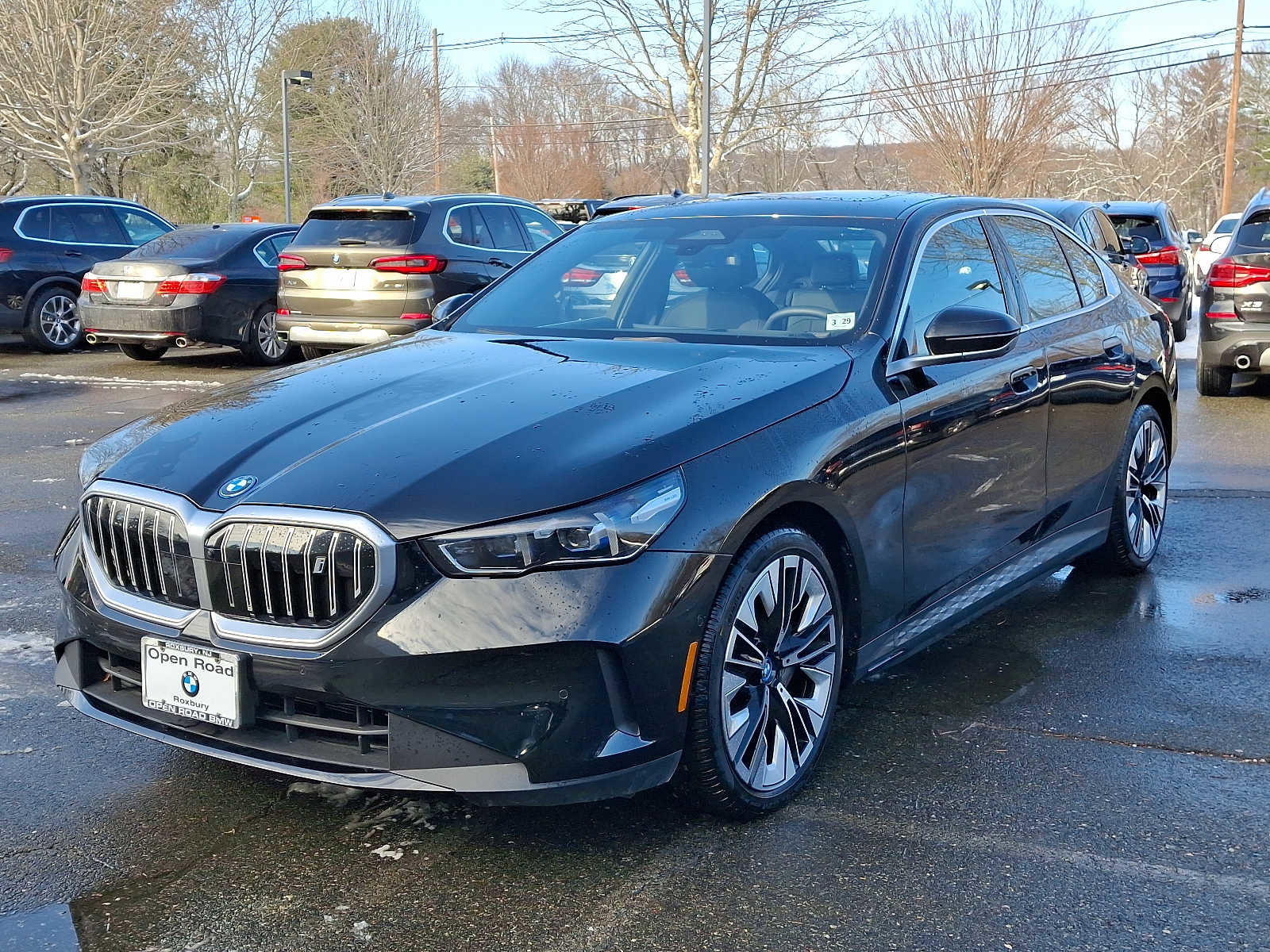 Used 2024 BMW i5 eDrive40i w/ Premium Package image 3