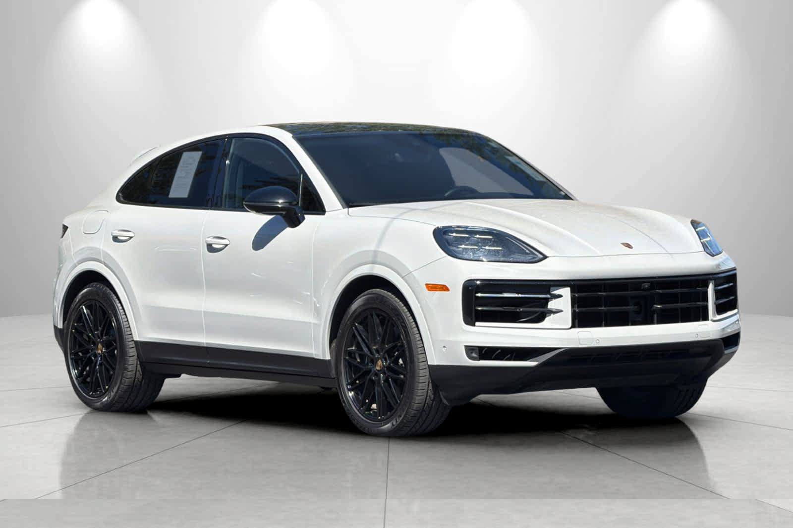 Used 2024 Porsche Cayenne Coupe AWD/4WD image 9