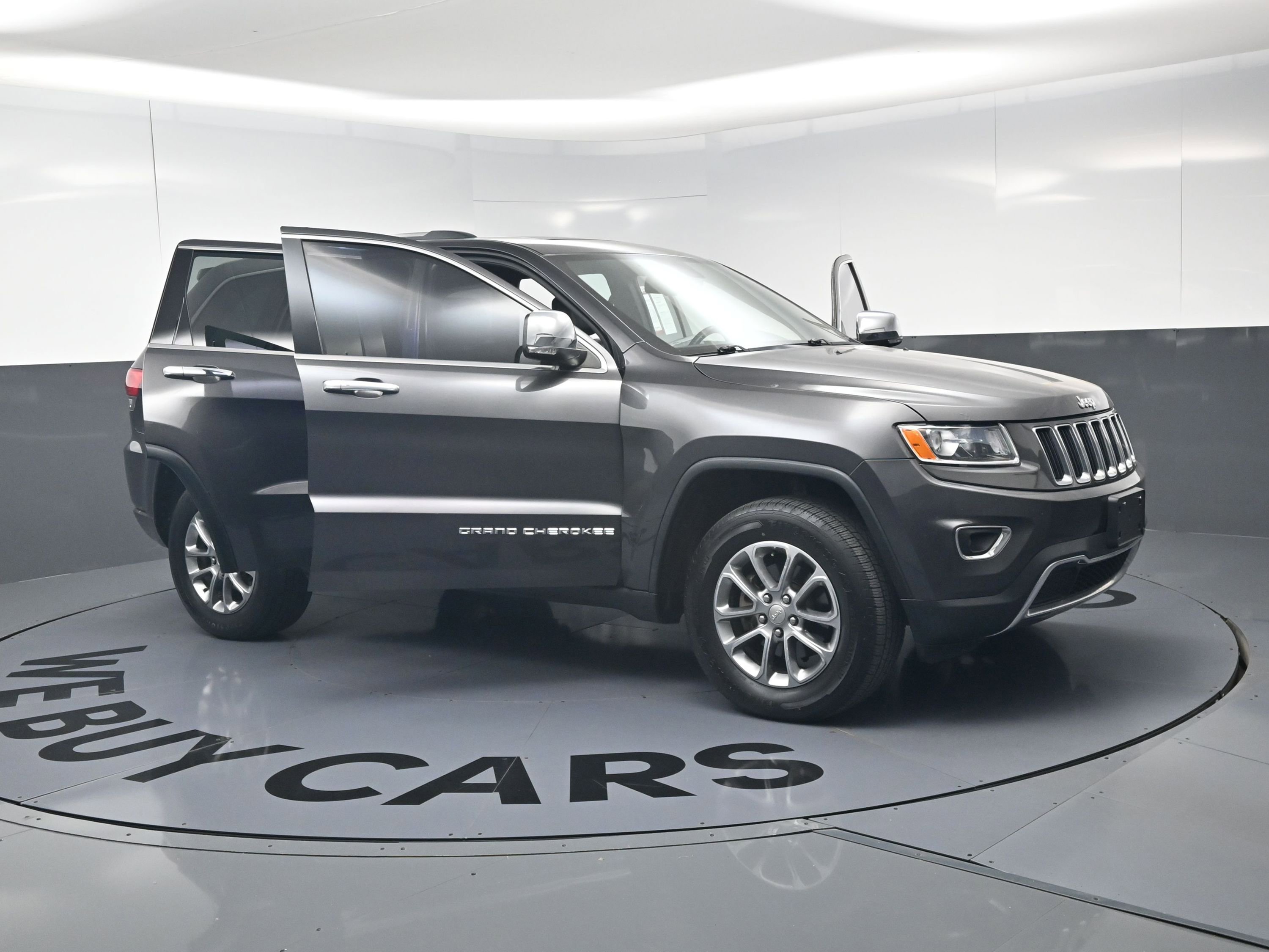Used 2016 Jeep Grand Cherokee Limited w/ Trailer Tow Group IV AWD/4WD image 24