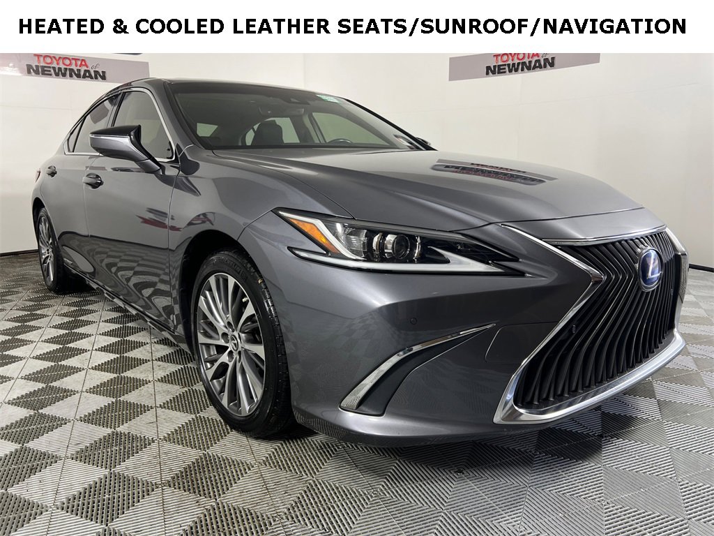 Used 2019 Lexus ES 300h w/ Premium Package
