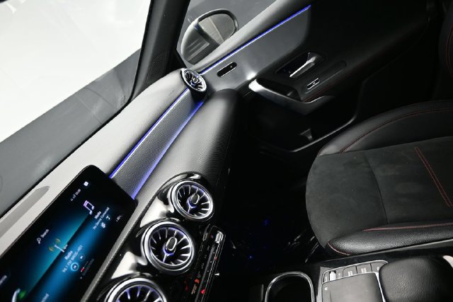 Used 2022 Mercedes-Benz A 220 4MATIC image 19