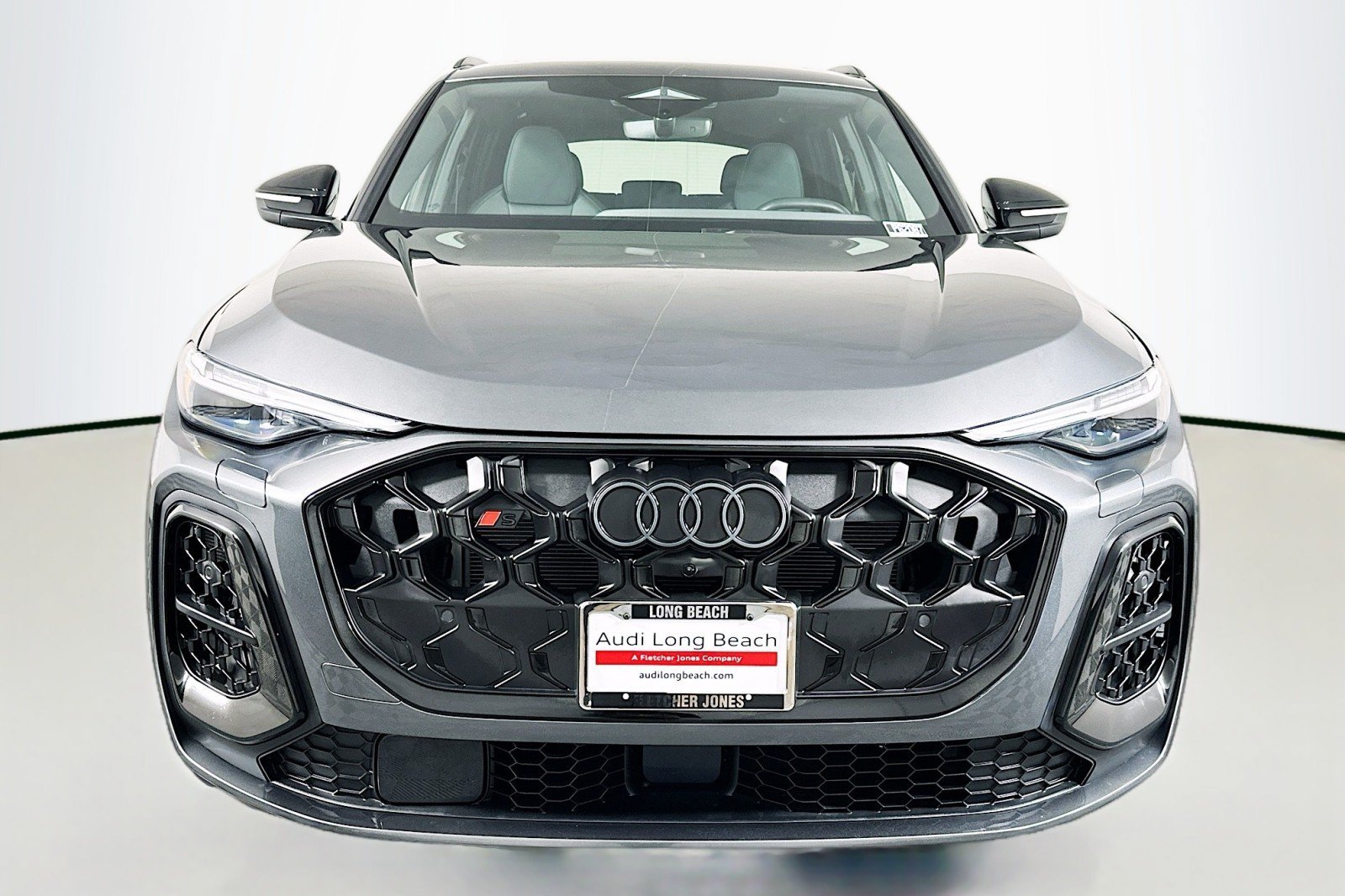 Used 2025 Audi SQ5 Premium Plus w/ Premium Plus Package AWD/4WD image 2