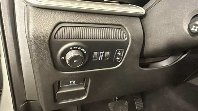 Used 2022 Jeep Wagoneer Series II w/ Rear Seat Video Group 1 RWD image 19