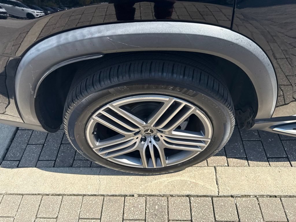Used 2020 Mercedes-Benz GLS 450 4MATIC image 11