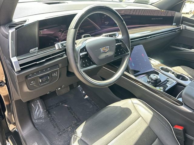 Used 2025 Cadillac Escalade ESV Premium Luxury AWD/4WD image 9