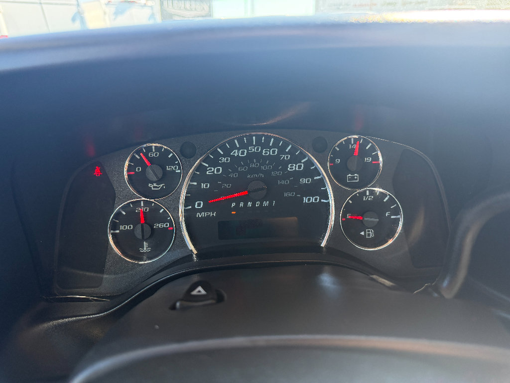 Used 2022 GMC Savana 3500 Extended w/ Power Convenience Package RWD image 16
