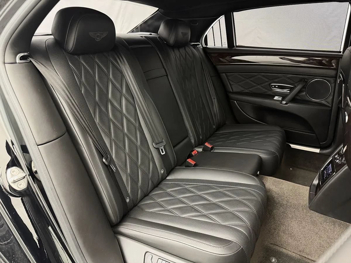 Used 2015 Bentley Flying Spur V8 AWD/4WD image 25