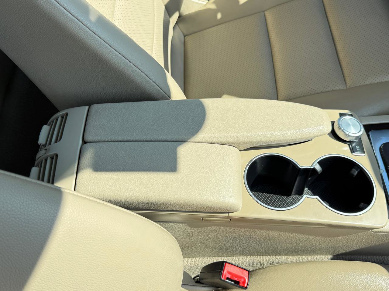 Used 2014 Mercedes-Benz C 300 4MATIC Sedan w/ Premium 1 Package image 46