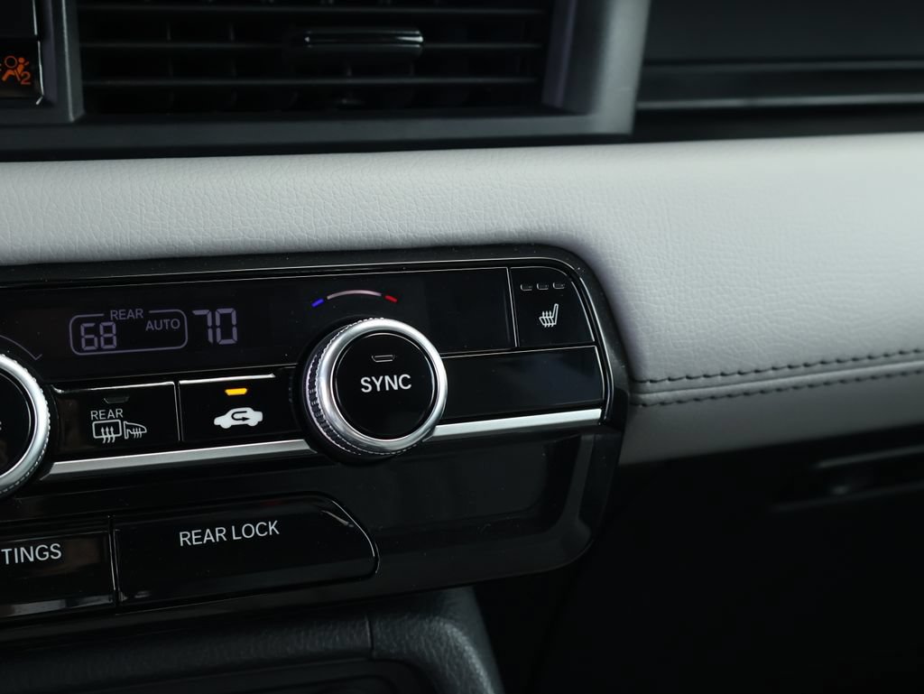 Used 2025 Honda Pilot Touring image 44