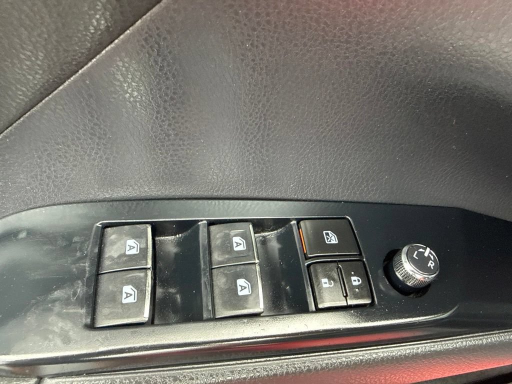 Used 2019 Toyota Camry XSE FWD image 15