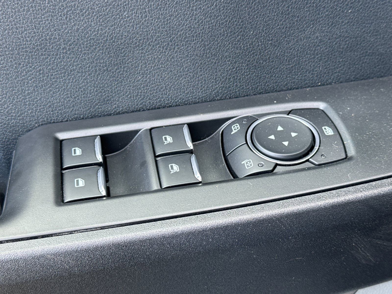 New 2025 Ford F550 4x4 SuperCab Super Duty image 11