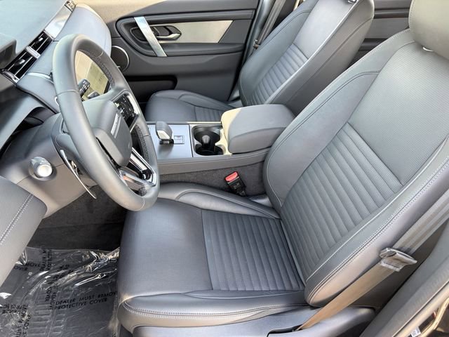 Used 2025 Land Rover Discovery Sport Dynamic SE image 6