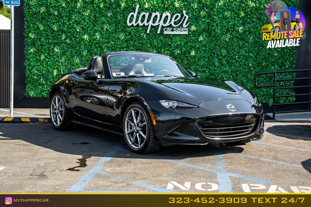 Used 2022 MAZDA MX-5 Miata Grand Touring w/ Weather Package RWD image 3