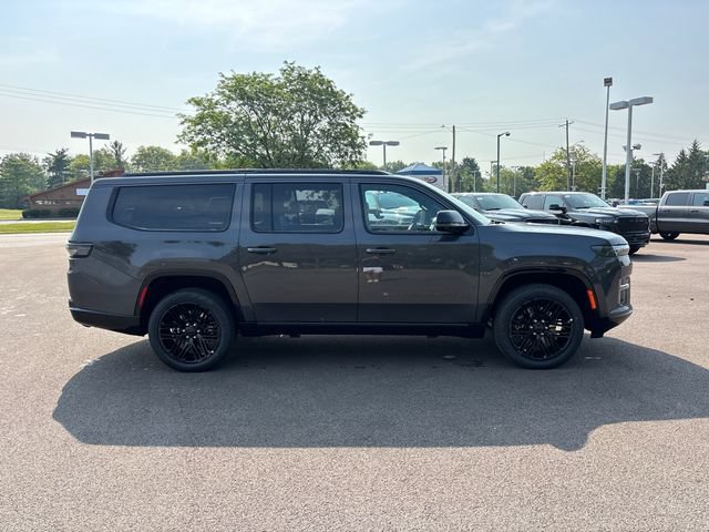 New 2026 Jeep Grand Wagoneer L Limited AWD/4WD image 31