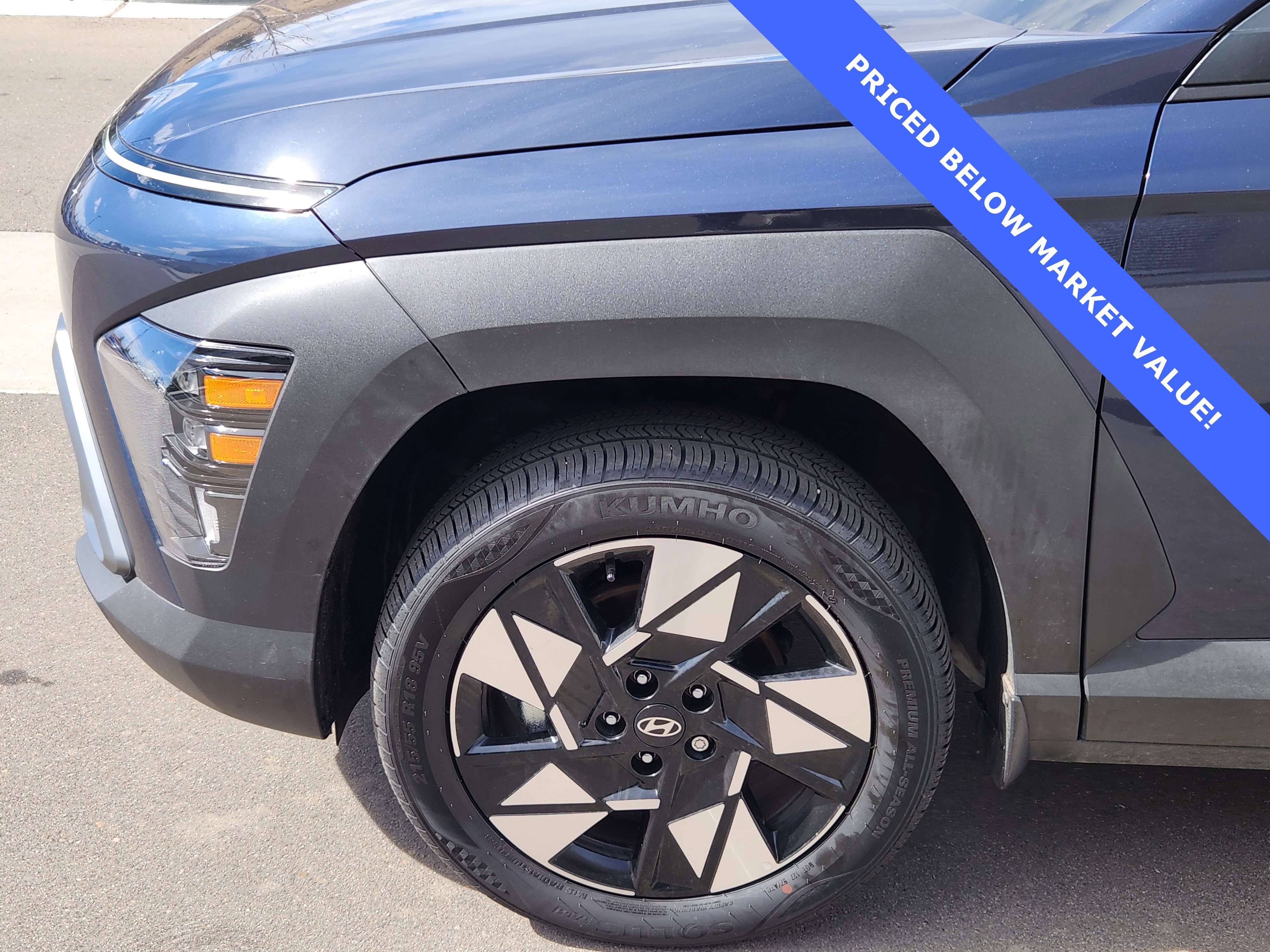 Certified 2025 Hyundai Kona SEL image 8