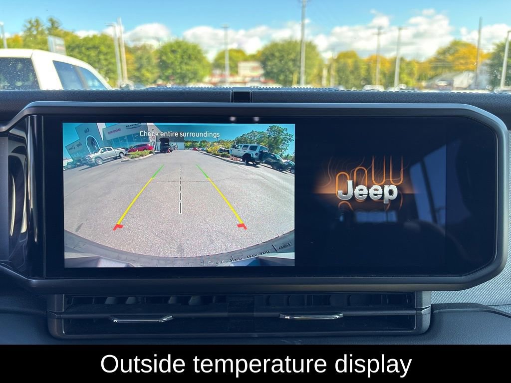 Used 2024 Jeep Wrangler Sahara image 22