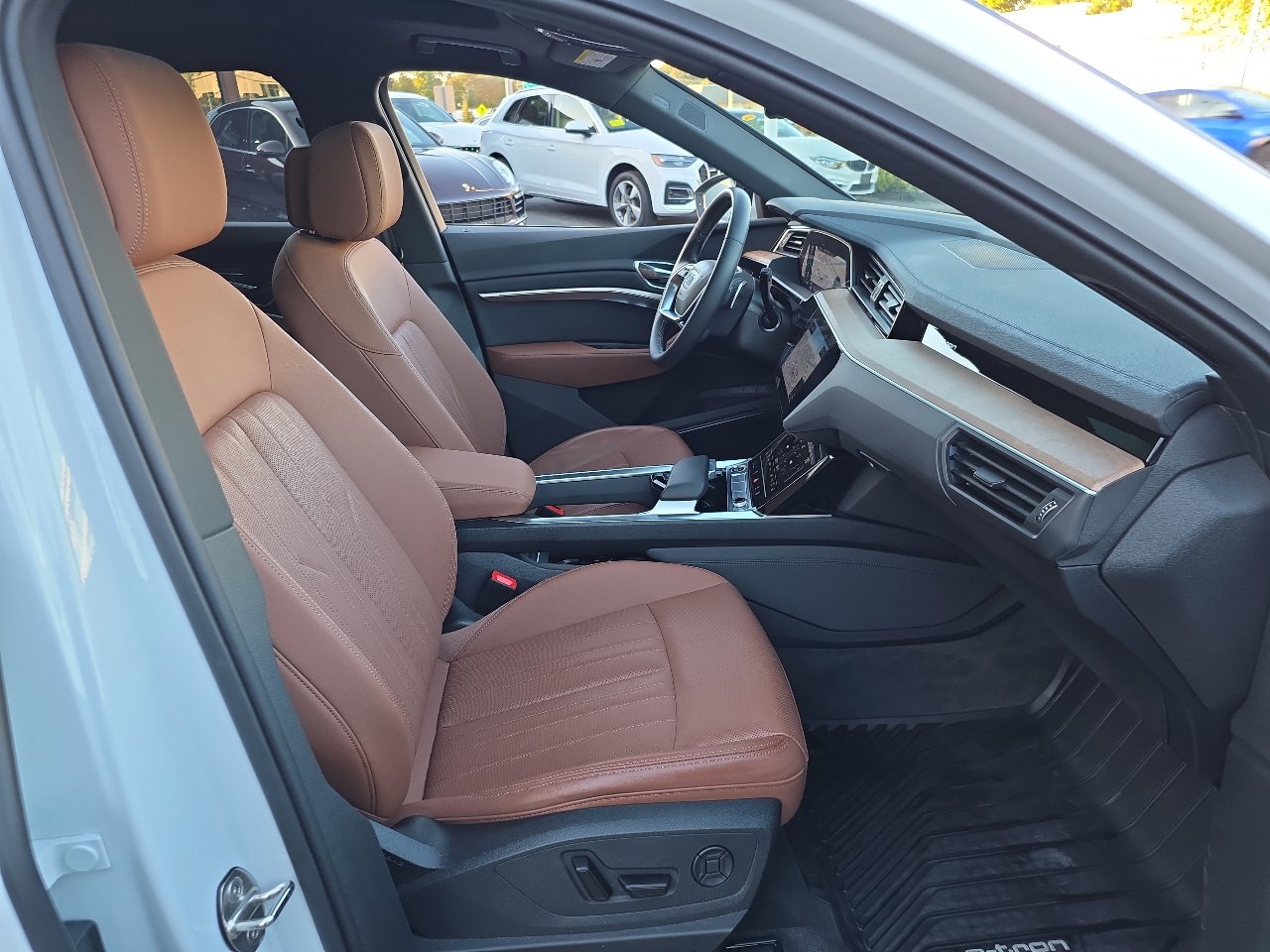 Used 2024 Audi Q8 e-tron Premium Plus w/ Premium Plus Package image 48