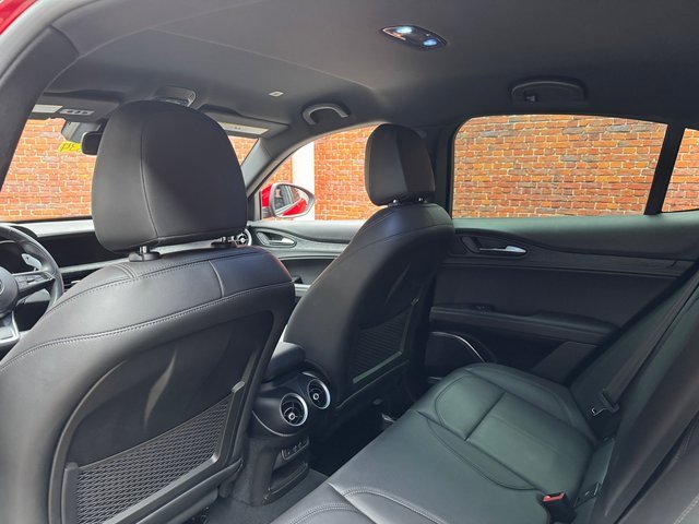 Used 2022 Alfa Romeo Stelvio Sprint image 25