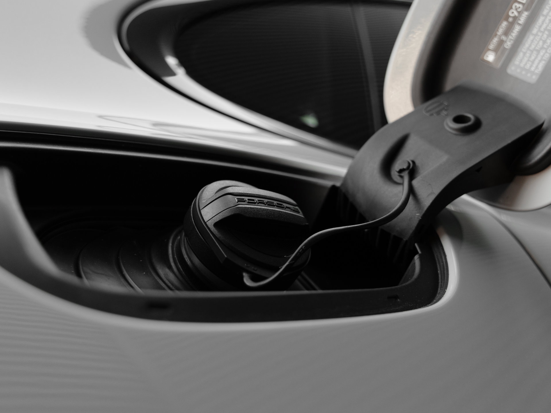 Certified 2023 Porsche Panamera Platinum Edition RWD image 30