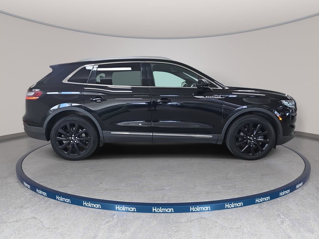 Used 2021 Lincoln Nautilus Reserve w/ Monochromatic Package image 6