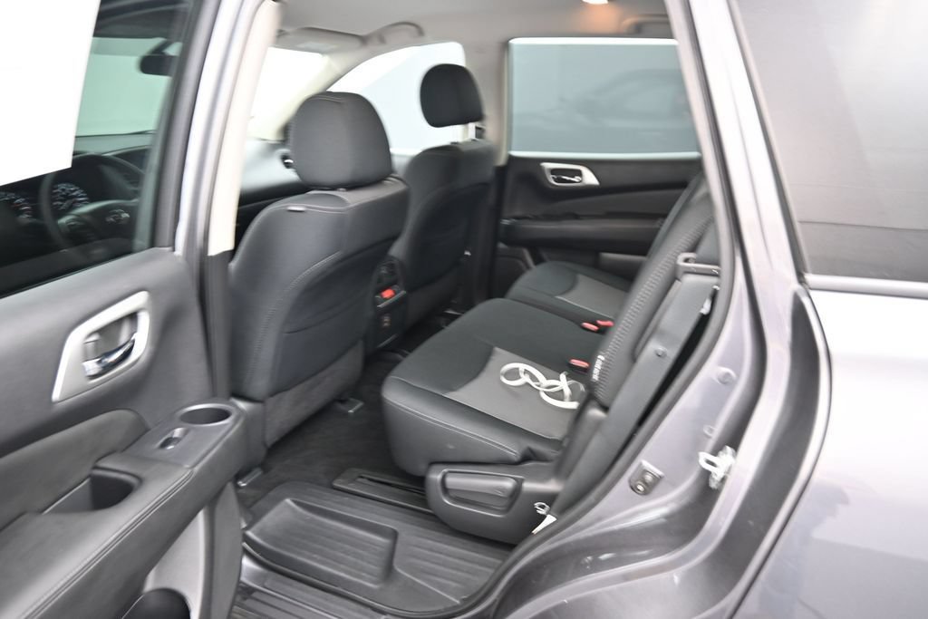 Used 2018 Nissan Pathfinder S FWD image 18