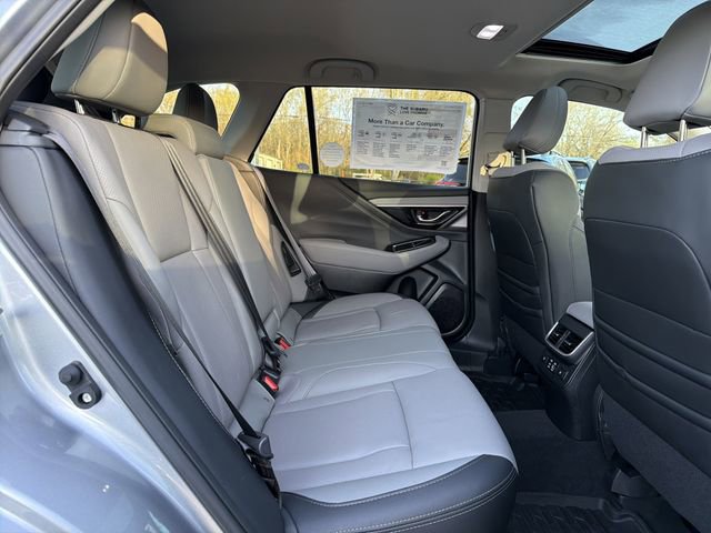 Used 2025 Subaru Outback Limited image 17