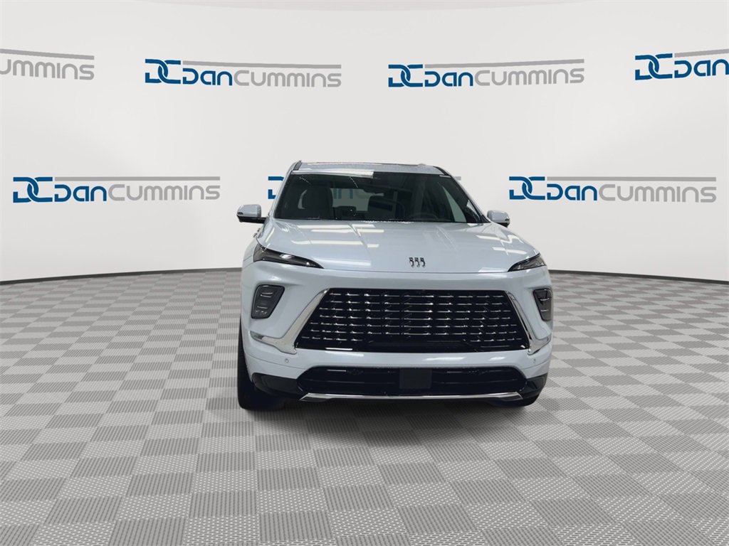 New 2026 Buick Enclave Avenir w/ Super Cruise Package image 3